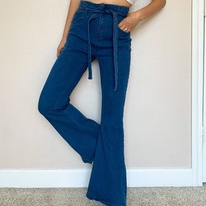SHEIN High Waist Belted Solid Flare Jeans Medium
